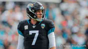 Sources: Jags trading QB Foles to Bears for pick