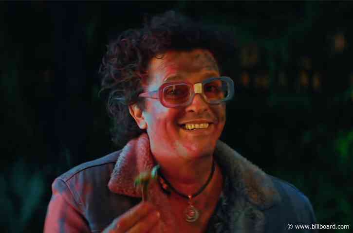 Carlos Vives Is Just a Fool in Love in ‘No Te Vayas’ Lyric Translation
