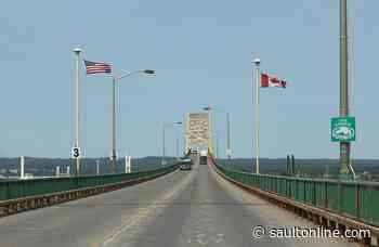 Blue Water Bridge and International Bridge remain open to commercial and essential traffic