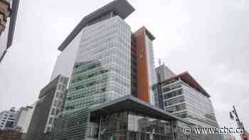 Universities asking students to leave residence on short notice amid COVID-19 concerns