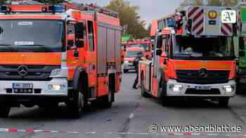 Hamburg: Flammen aus Mehrfamilienhaus – Bewohner flüchten auf Balkone