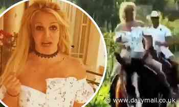 Britney Spears goes for a horseback ride for the first time in almost a year
