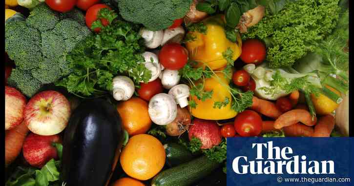 UK's organic vegetable delivery firms 'flat out' amid coronavirus crisis