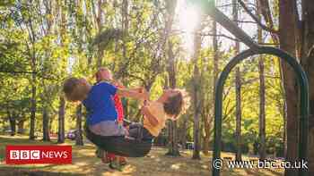 Coronavirus: Should you let your children play with other children?