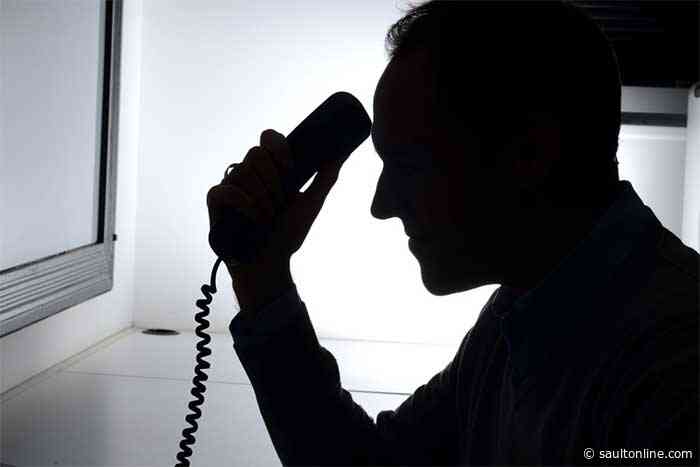Busy signals, dropped calls, but no major outage as Canadians strain telecom system