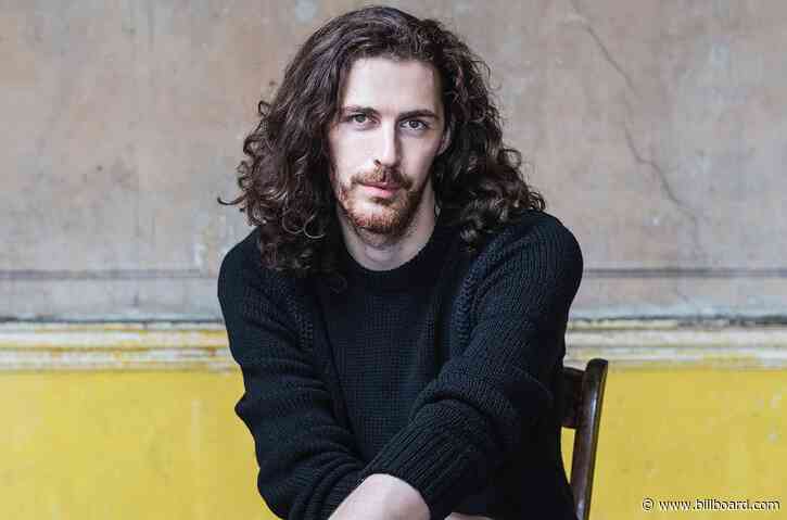 Hozier Puts His Own Spin on Britney Spears’ ‘Toxic’ During Virtual Concert