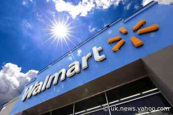 Walmart to pay nearly $550 million in staff bonuses and hire 150,000 new people amid coronavirus crisis