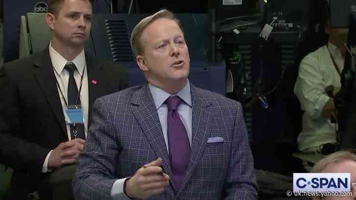Sean Spicer Makes His Surreal Debut as a White House Reporter