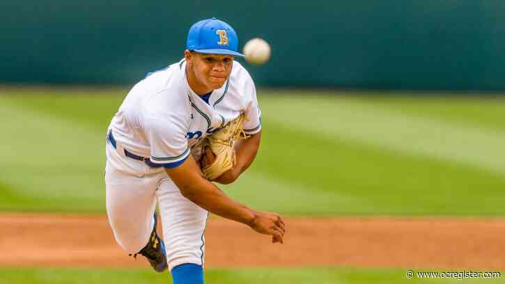 Whicker: UCLA’s Zach Pettway and other baseball stars of tomorrow try to see beyond the void