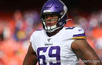Rashod Hill chooses to stay with the Vikings