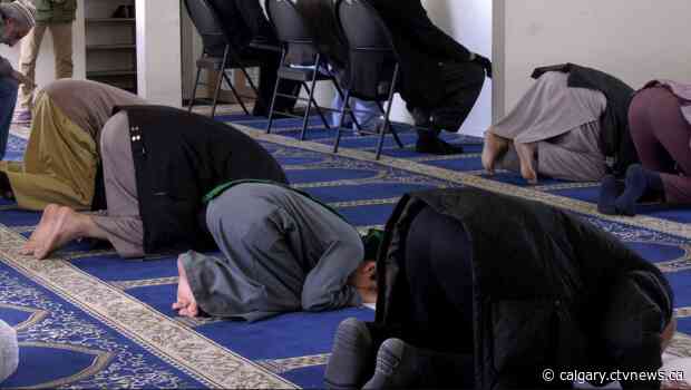 Muslim faithful still able to pray at northeast Calgary mosque for now