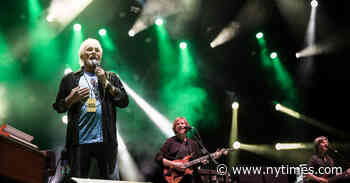 Kenny Rogers, Who Brought Country Music to a Pop Audience, Dies at 81