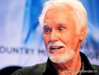 Collega's rouwen om countryzanger Kenny Rogers
