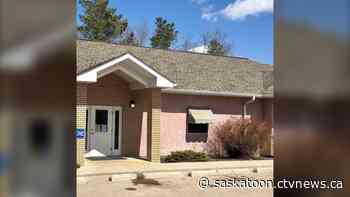 'Stay well. We are in this together': Rosthern doctor confirms he has COVID-19, closes clinic