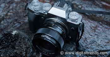 Fujifilm X-T4 vs. Sony A6600: Top APS-C mirrorless cameras compared