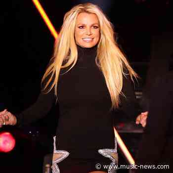 Britney Spears invites fans to message her for support amid coronavirus lockdown