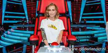 Gestrande Anouk weigert hulp: ‘Geef het geld aan mensen die het nodig hebben’