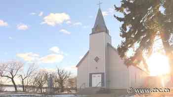 Cupcakes, podcasts and Instagram: How churches are navigating the pandemic