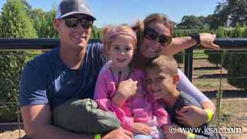 ‘You cannot compare yourself to the school system’: Parents take on teacher role as campuses remain closed - KSAT San Antonio