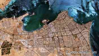 Incredible View From Space: Kuwait and the Second Largest Oil Field in the World