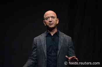U.S. senators question Amazon on coronavirus safety at warehouses