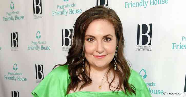Lena Dunham Is Writing an Interactive Romance Novel During Coronavirus Social Distancing