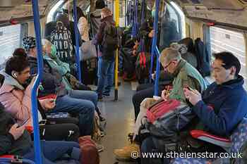 Tube drivers 'furious' as trains remain packed despite coronavirus warnings - St Helens Star
