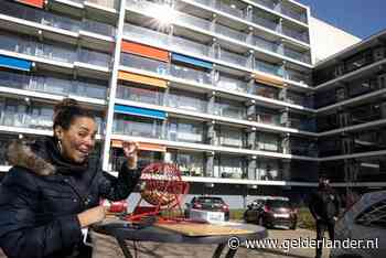 In Nijmegen wordt bingo gespeeld vanaf het balkon