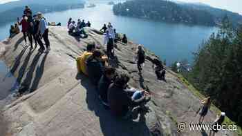 Lives are at stake — so why are some Canadians ignoring social distancing rules?