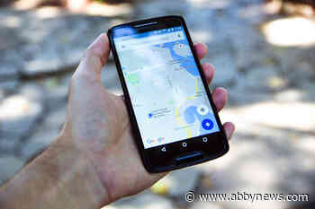 No immediate plans to use cell phone tracking in COVID-19 fight: Trudeau
