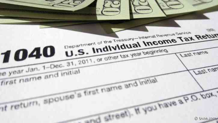 Ducey expands access to unemployment insurance, extends income tax deadline