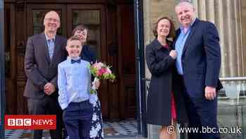 Coronavirus: Ex-Bristol GP rushes wedding before return to work