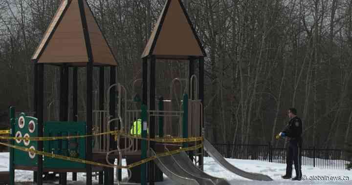 Playgrounds closed, service counters closed: the latest Edmonton developments amid COVID-19 - Global News