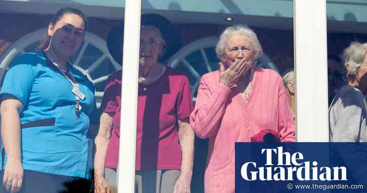 Care workers move into Sheffield dementia home to shield residents