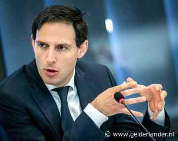 Hoekstra waarschuwt voor misbruik noodpakket: ‘Wie dat lef heeft, krijgt overheid achter zich aan’