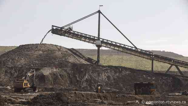 COVID-19 scare at oilsands work camp tests businesses' plans