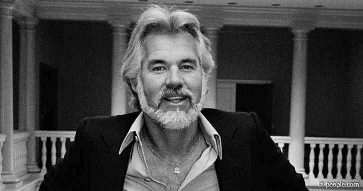 Jessica Simpson, Tim McGraw, Reba McEntire and More Reveal the Kenny Rogers Only They Knew