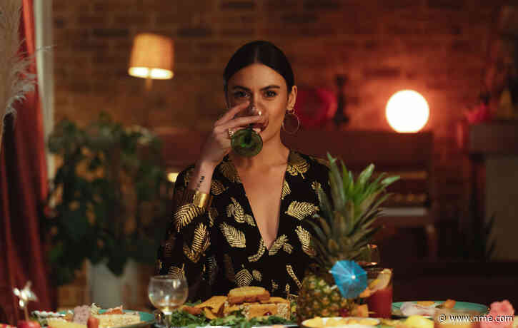 Nadine Shah explores societal pressures put on women in new song ‘Trad’