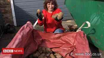 Coronavirus: Lottery winner gives away free potatoes