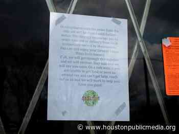 Houston Service Workers Struggle As Coronavirus Disrupts Bar, Restaurant Service - Houston Public Media