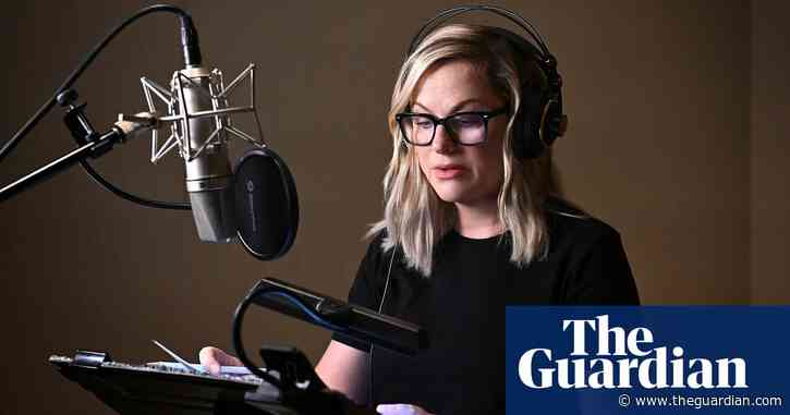 Amy Poehler: 'One must try to be a good citizen at this time'