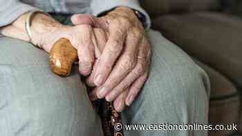 Elderly Lewisham residents are worried they won't see texted COVID-19 information - EastLondonLines