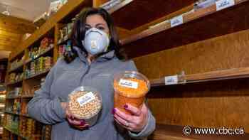 Ottawa grocer says major chain delaying dry goods orders - CBC.ca