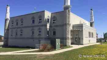 Some Toronto-area mosques remain open despite dire warnings about COVID-19 - CBC.ca