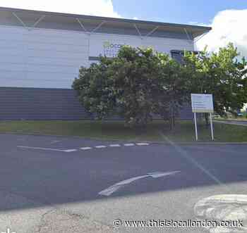 Second Erith Ocado worker speaks out over 'lack of virus precaution' at delivery depot