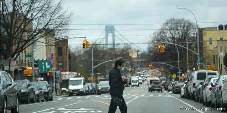 JPMorgan slashes its GDP forecast for next quarter — now sees a 25% contraction and imminent recession despite 'Herculean' stimulus measures