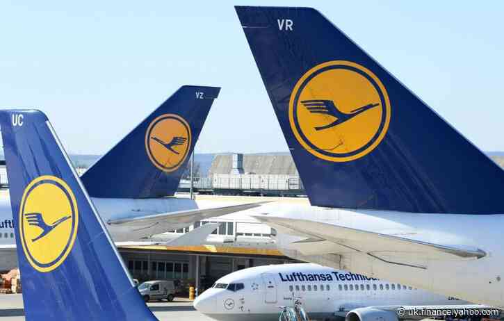EU lawmakers back suspension of airline slots rule until October