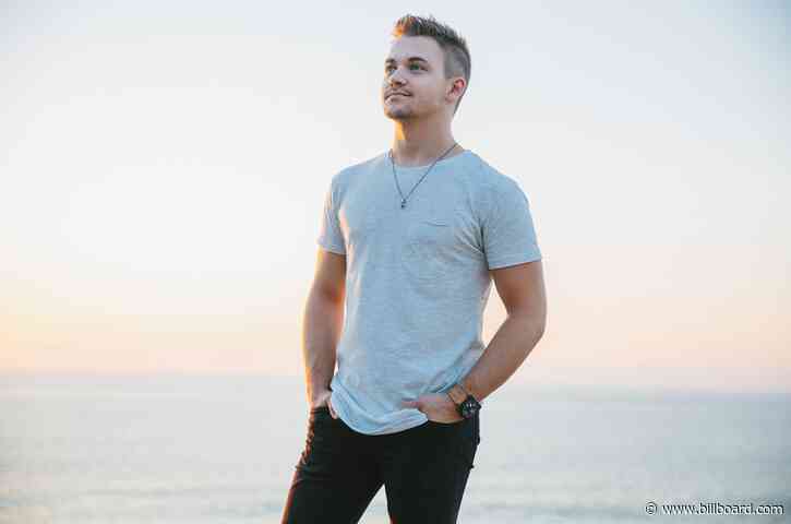 Hunter Hayes Explains His Meaningful ‘Wild Blue’ Album Cover During Billboard Live At-Home Concert