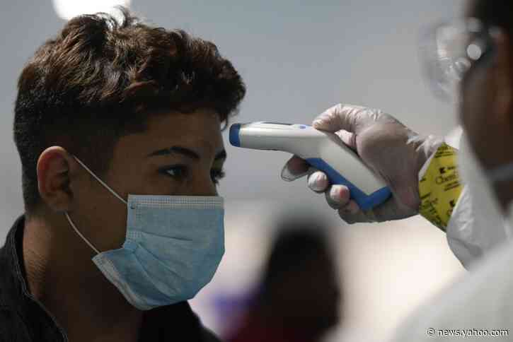 Puerto Rico governor tightens, extends coronavirus curfew