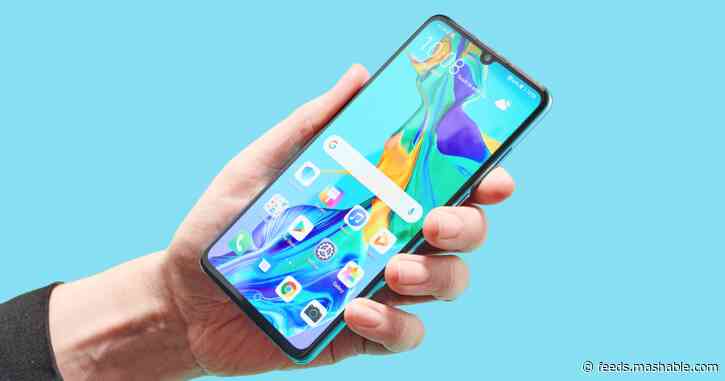 Pre-order a Huawei P40 or P40 Pro and claim your free earbuds